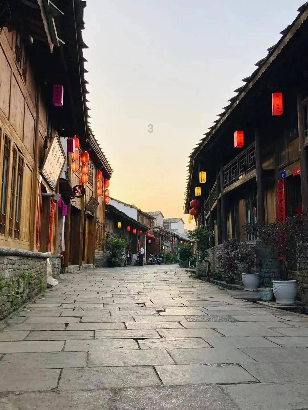 东芝电视的火箭炮音效好吗？代入感强吗？